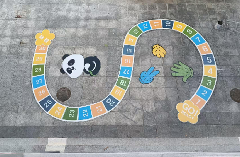  隆昌地面游戏彩绘