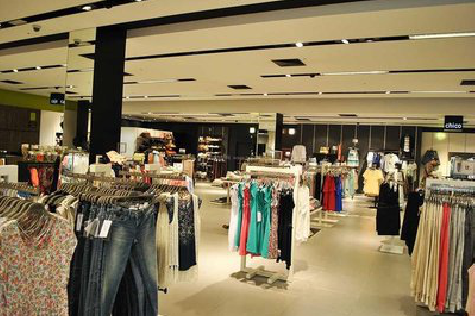  隆昌商场里的店面怎么装修？